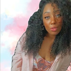 👋🏾 Hey, my name Shante your new favorite posher.